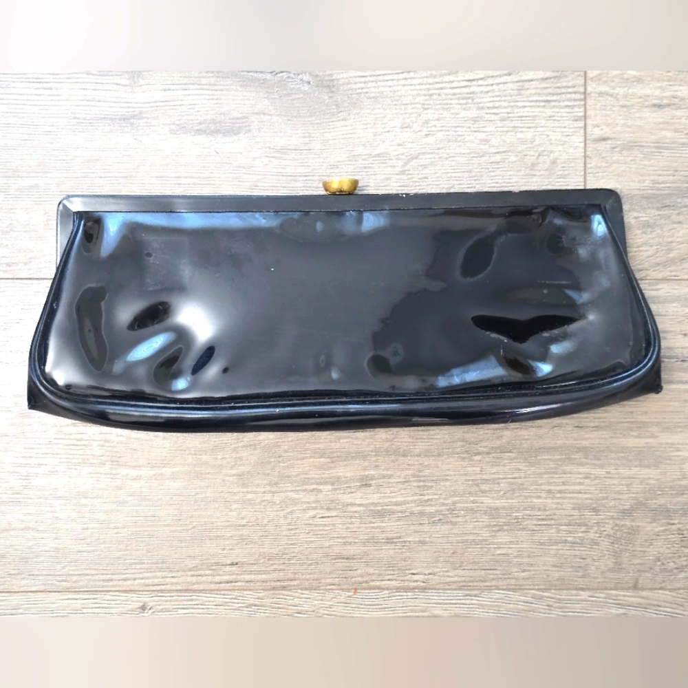 Vintage Patent Clutch Black Gold Tone Clasp Striped Fabric Lining Classic Chic